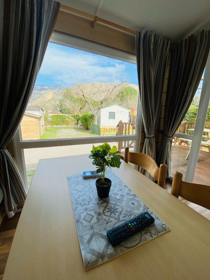 Camping Oliana Εξωτερικό φωτογραφία