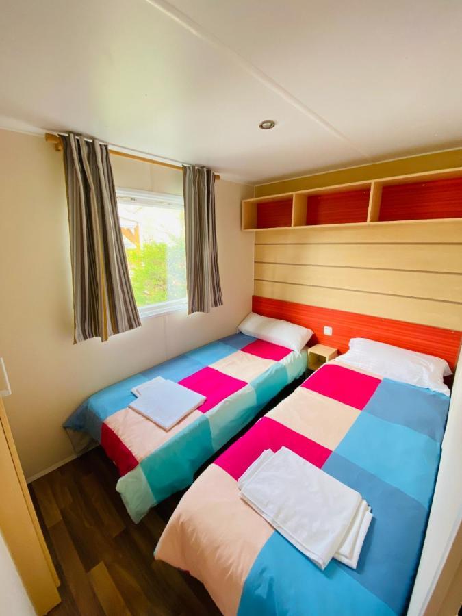 Camping Oliana Εξωτερικό φωτογραφία