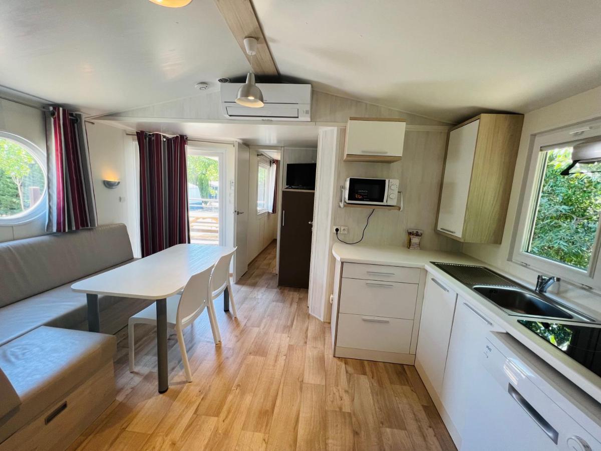 Camping Oliana Εξωτερικό φωτογραφία