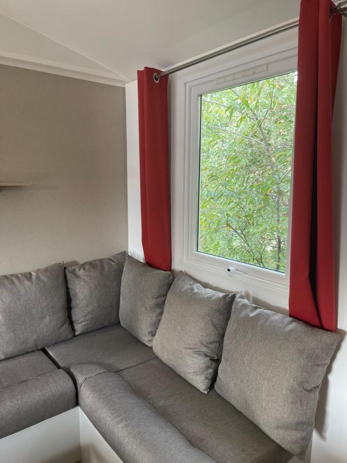 Camping Oliana Εξωτερικό φωτογραφία