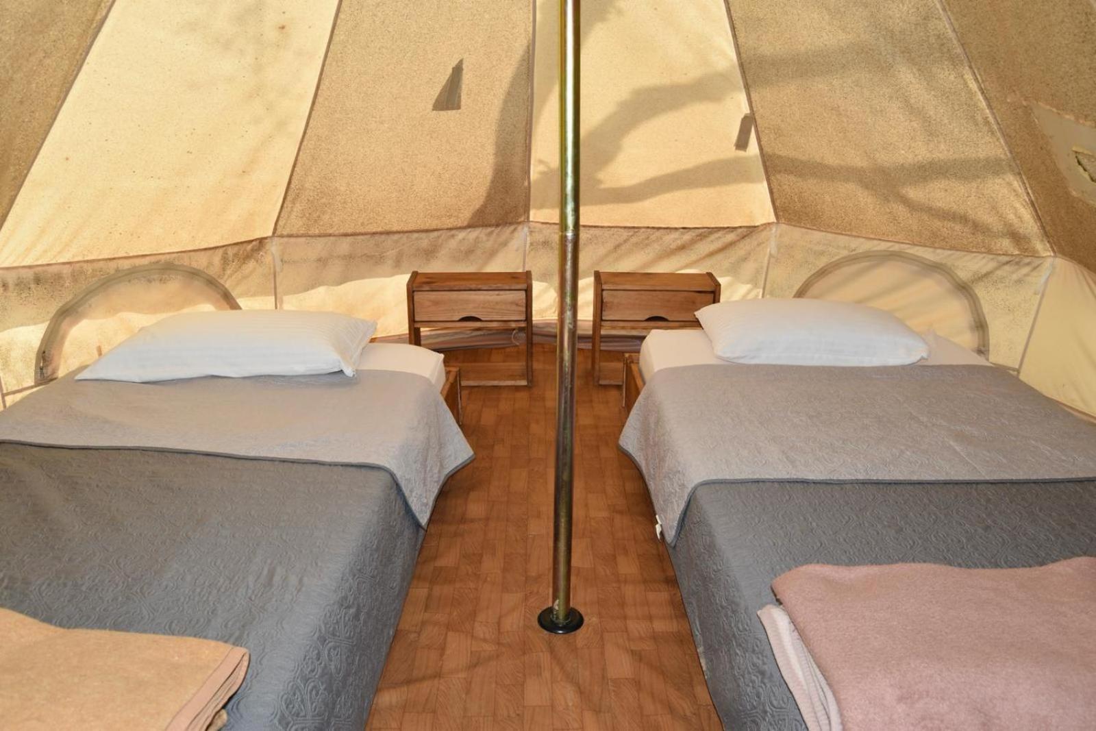 Camping Oliana Εξωτερικό φωτογραφία