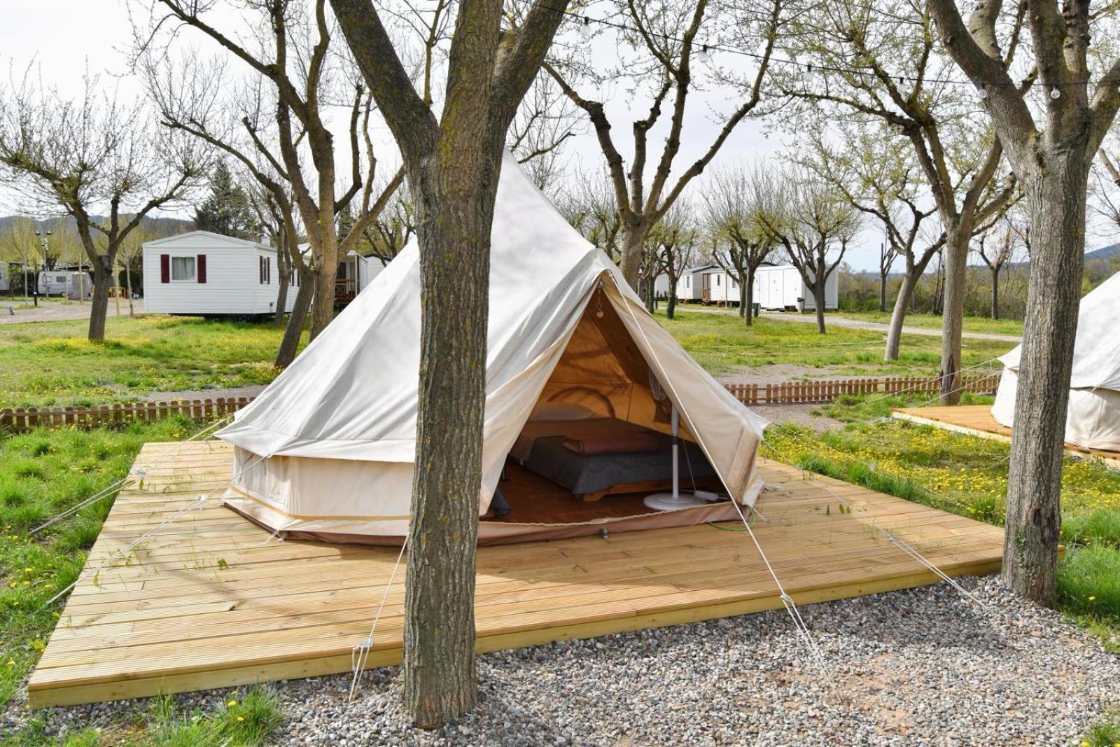 Camping Oliana Εξωτερικό φωτογραφία