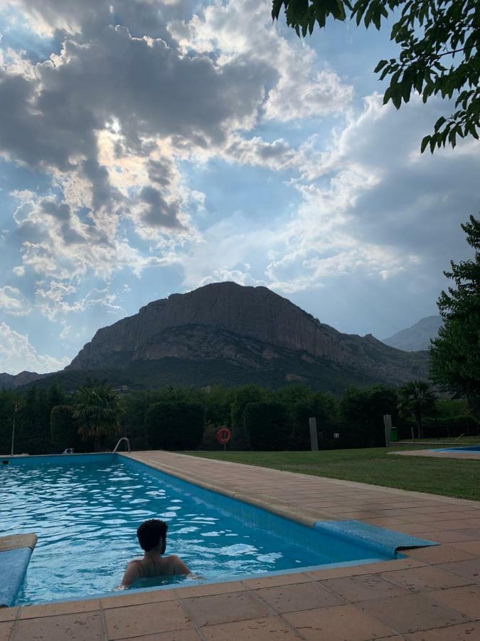 Camping Oliana Εξωτερικό φωτογραφία