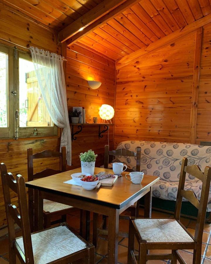 Camping Oliana Εξωτερικό φωτογραφία