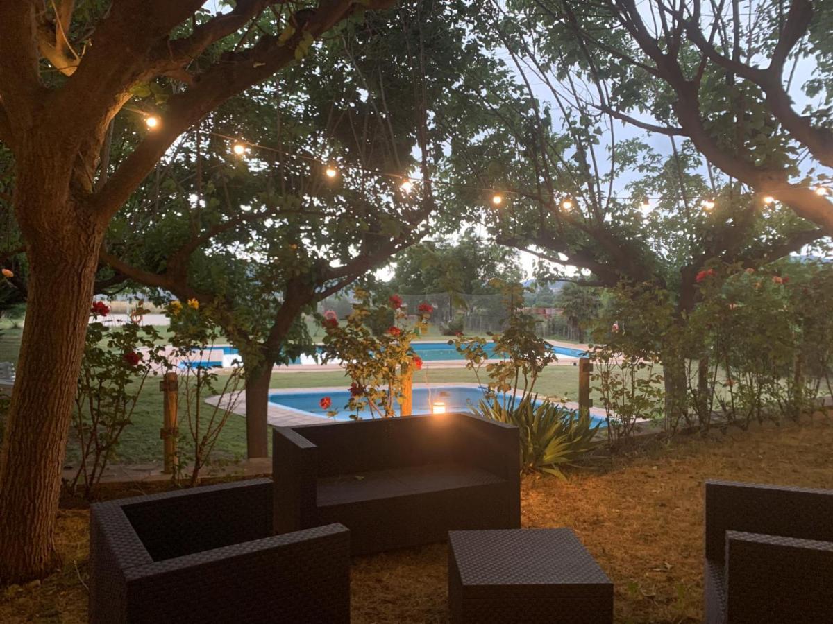 Camping Oliana Εξωτερικό φωτογραφία